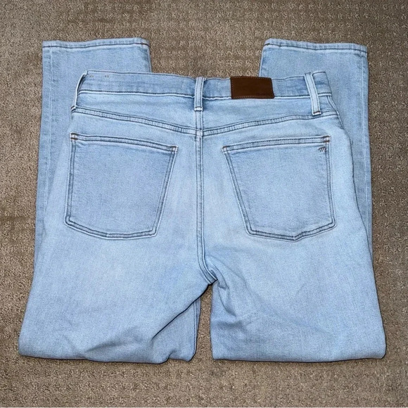 Madewell Mid-Rise Classic Straight Jeans in Wellingford Wash women’s size 28 - Picture 9 of 9